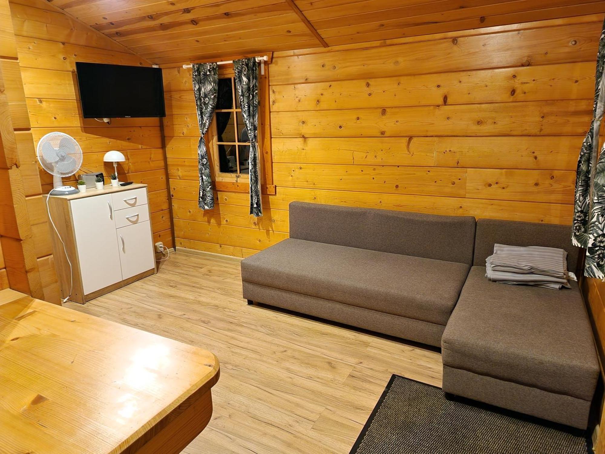 Ranczo Wodnica - Domki Letniskowe, Domki Na Wylacznosc Ustka Extérieur photo
